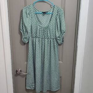 H&M Green and White Puff Sleeve Midi Sundress